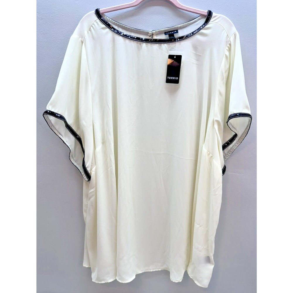NWT Torrid Cream ABBEY Short Sleeve Sequin Trim Blouse Top Plus Size 5X/28 READ